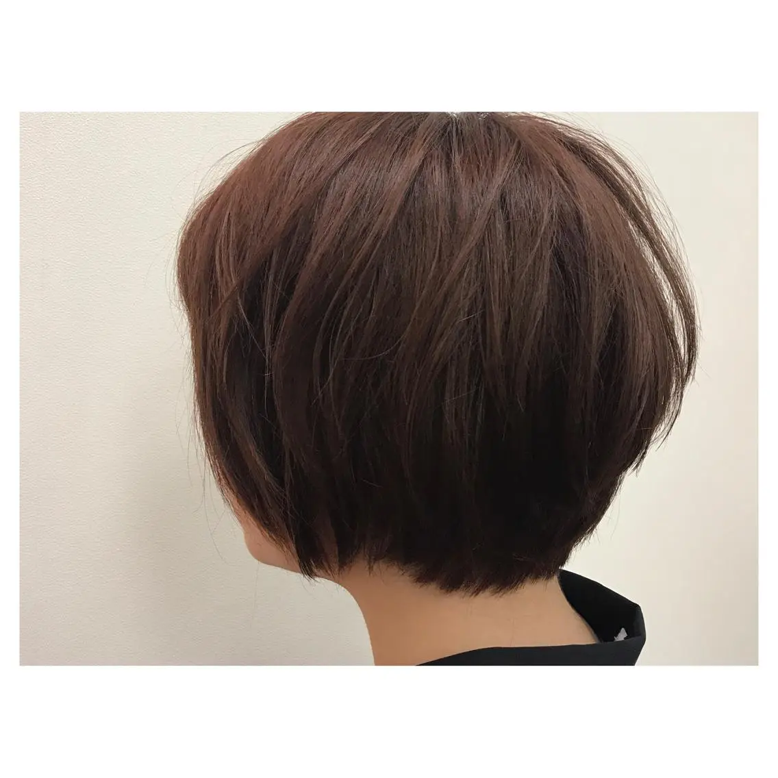 ショート カラー ショートボブ ブラウンカラー レッドカラー レッドブラウン ボブ ハイトーン/ショート 村上淳乃🐥のヘアスタイル
