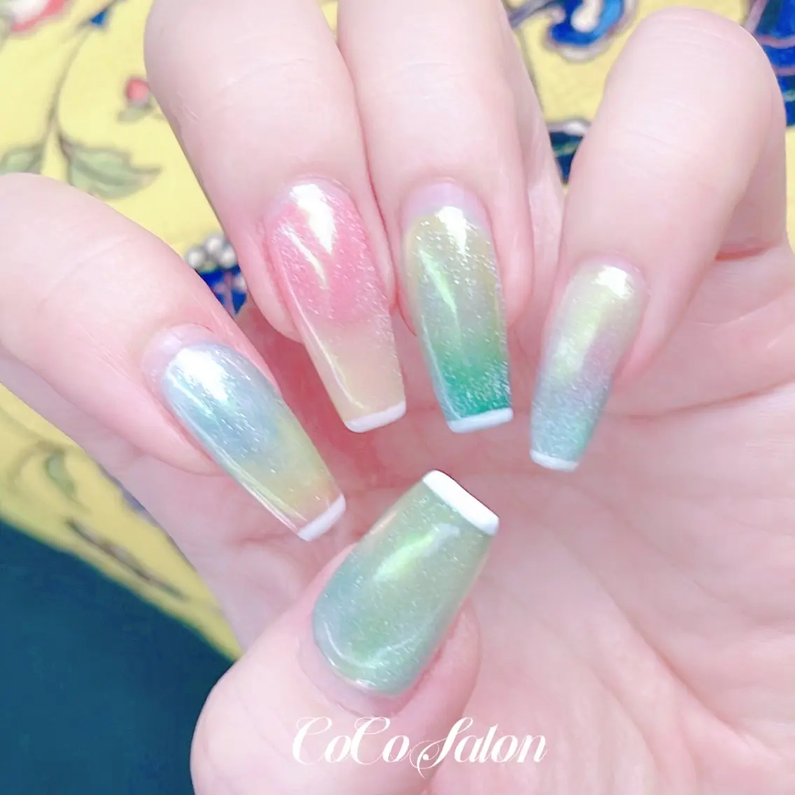 ネイル フレンチネイル ジェルネイル グラデーション キラキラネイル マグネットネイル ハンドネイル CoCoSalon ネイル/まつ毛予約のネイルデザイン