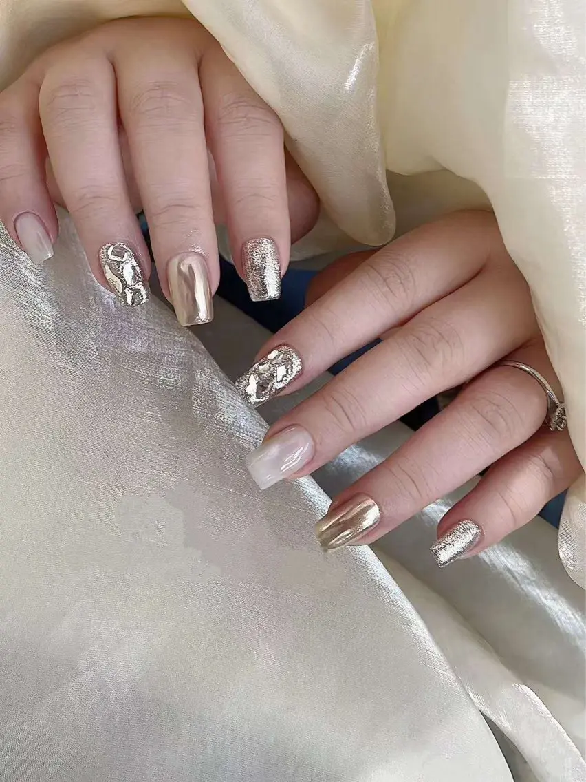 ネイル フラワーネイル フレンチネイル ジェルネイル ガラスフレンチ ハート ハンドネイル BabyYouMi nailのネイルデザイン