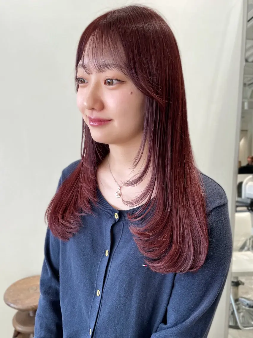 ロング カラー カット ヘアカラー 林 千聖のヘアスタイル