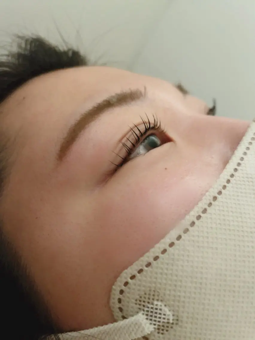 マツエク・マツパ ナチュラル パリジェンヌラッシュリフト eyelash& Estheサロンのマツエク・マツパデザイン