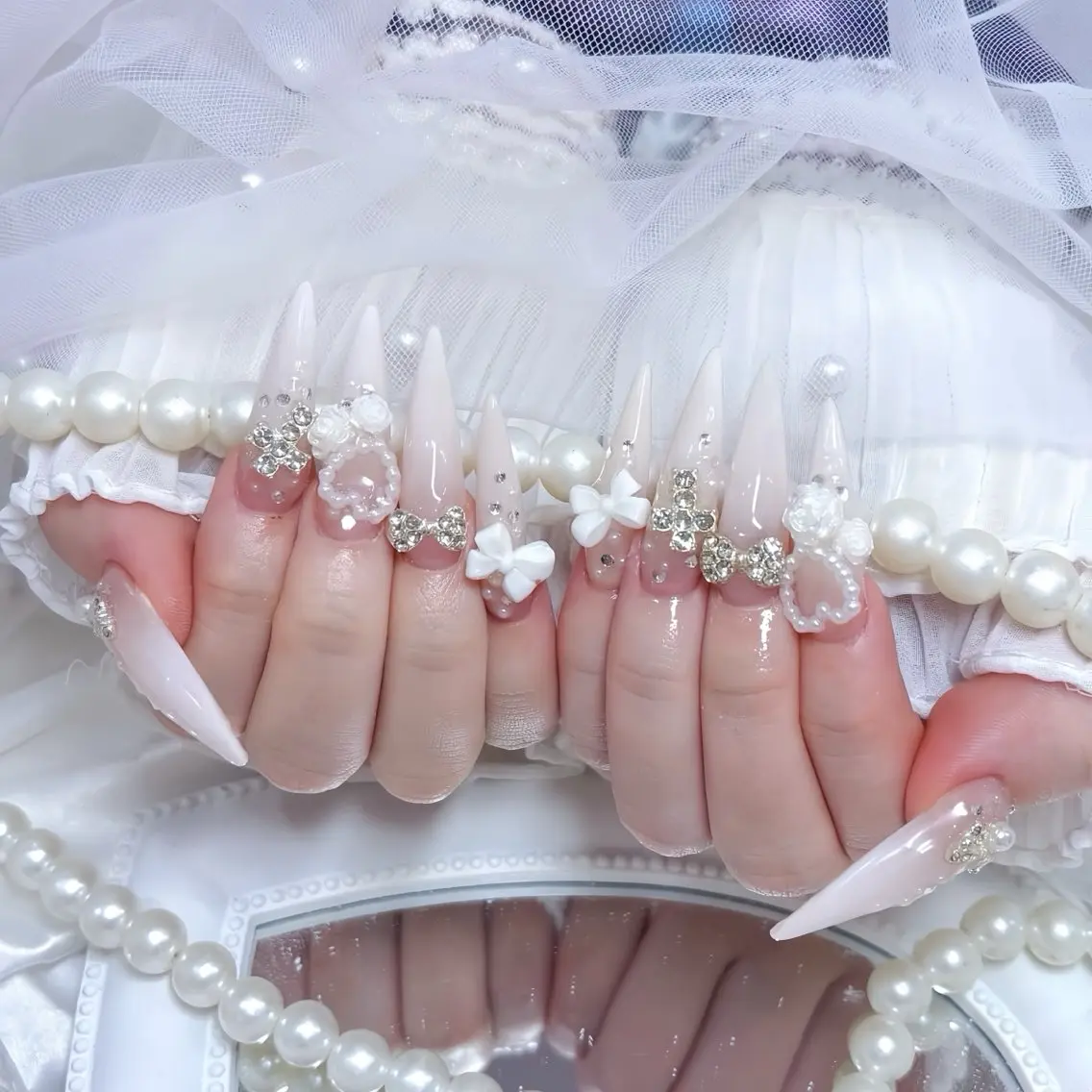 ネイル クリアネイル ドット フットネイル ジェルネイル グリーン ハンドネイル Rin Nail 新大久保店のネイルデザイン