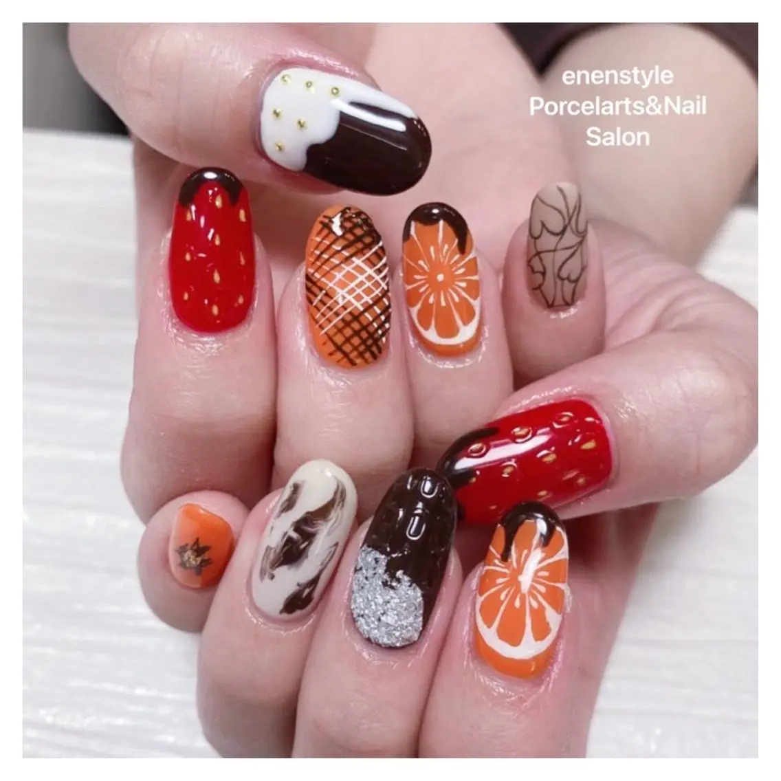 ミディアム ネイル ハンドネイル 🐾enen style 🐾のネイルデザイン