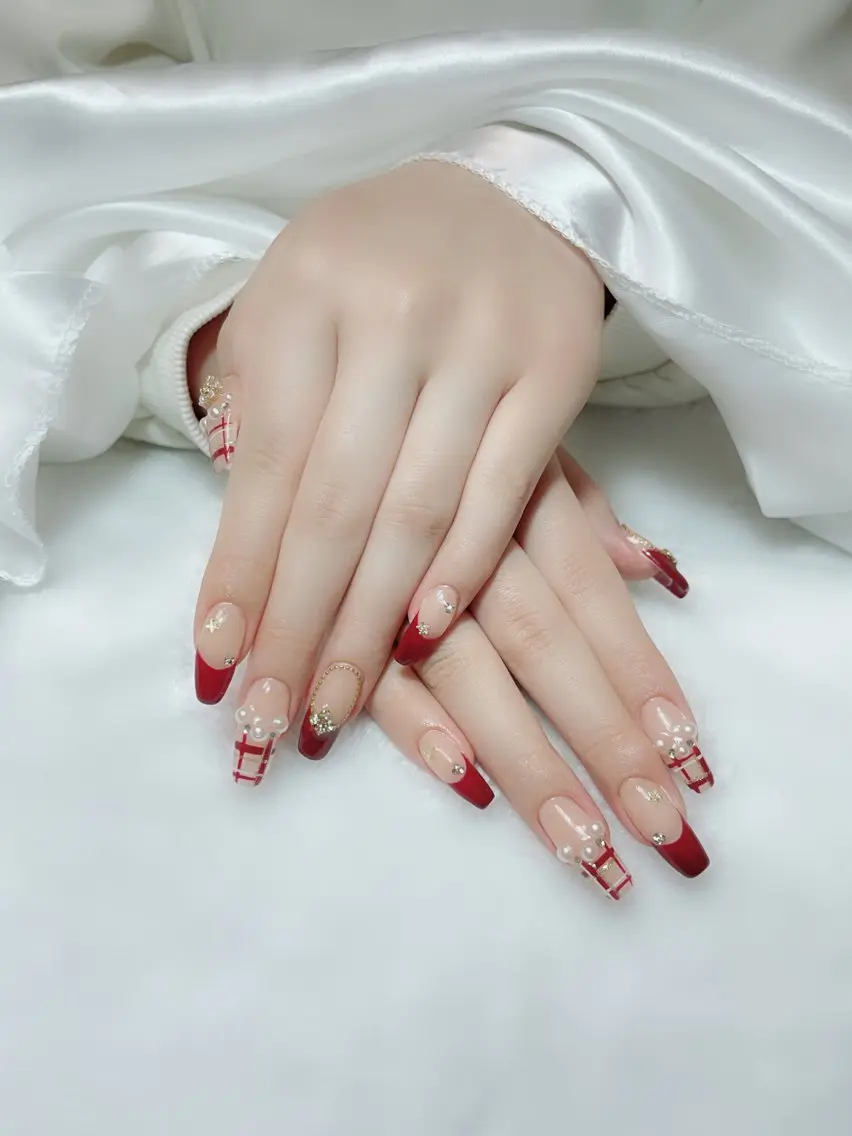 ネイル Amina nail salonのネイルデザイン
