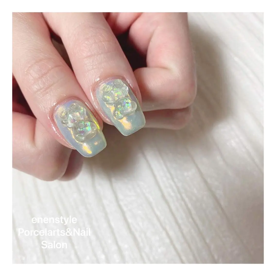 ミディアム ネイル 🐾enen style 🐾のネイルデザイン