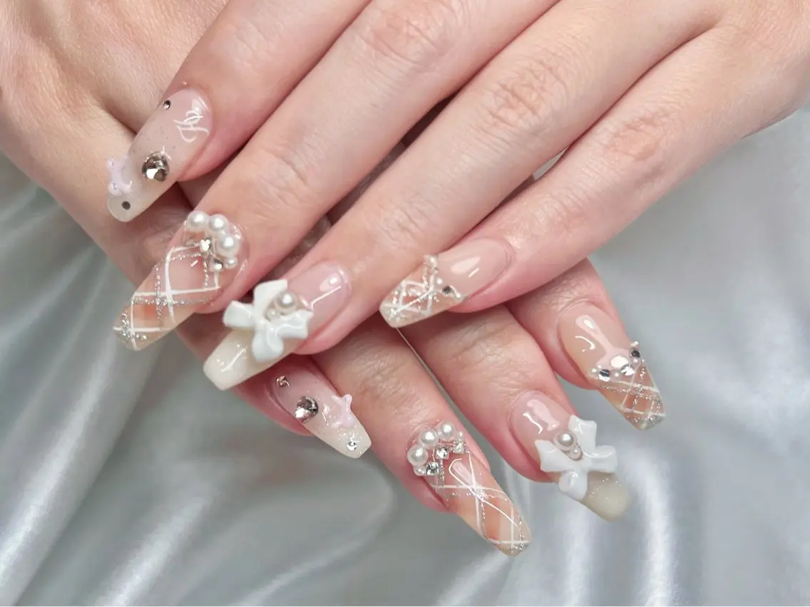 ネイル NEWオープン À LANAのネイルデザイン