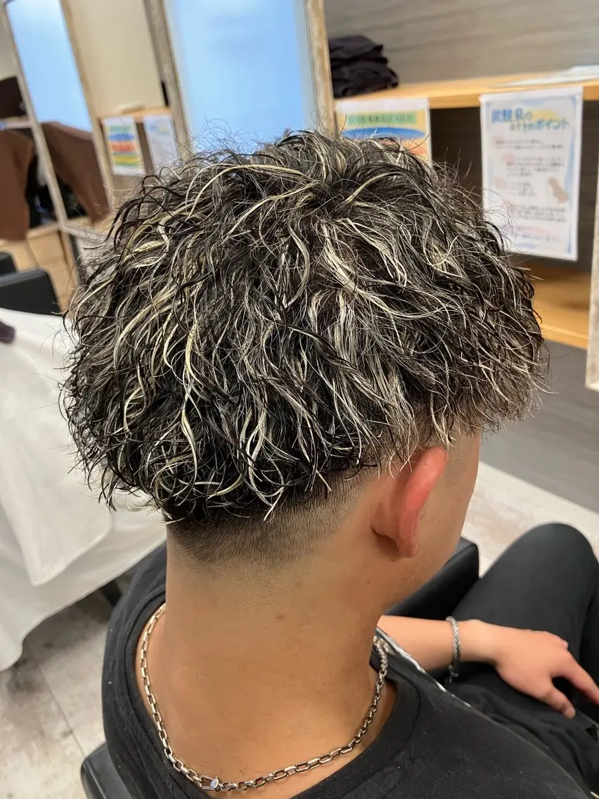 パーマ メンズ カット ヘアカラー メンズ特化/パーマ/ フェードWATARUのヘアスタイル