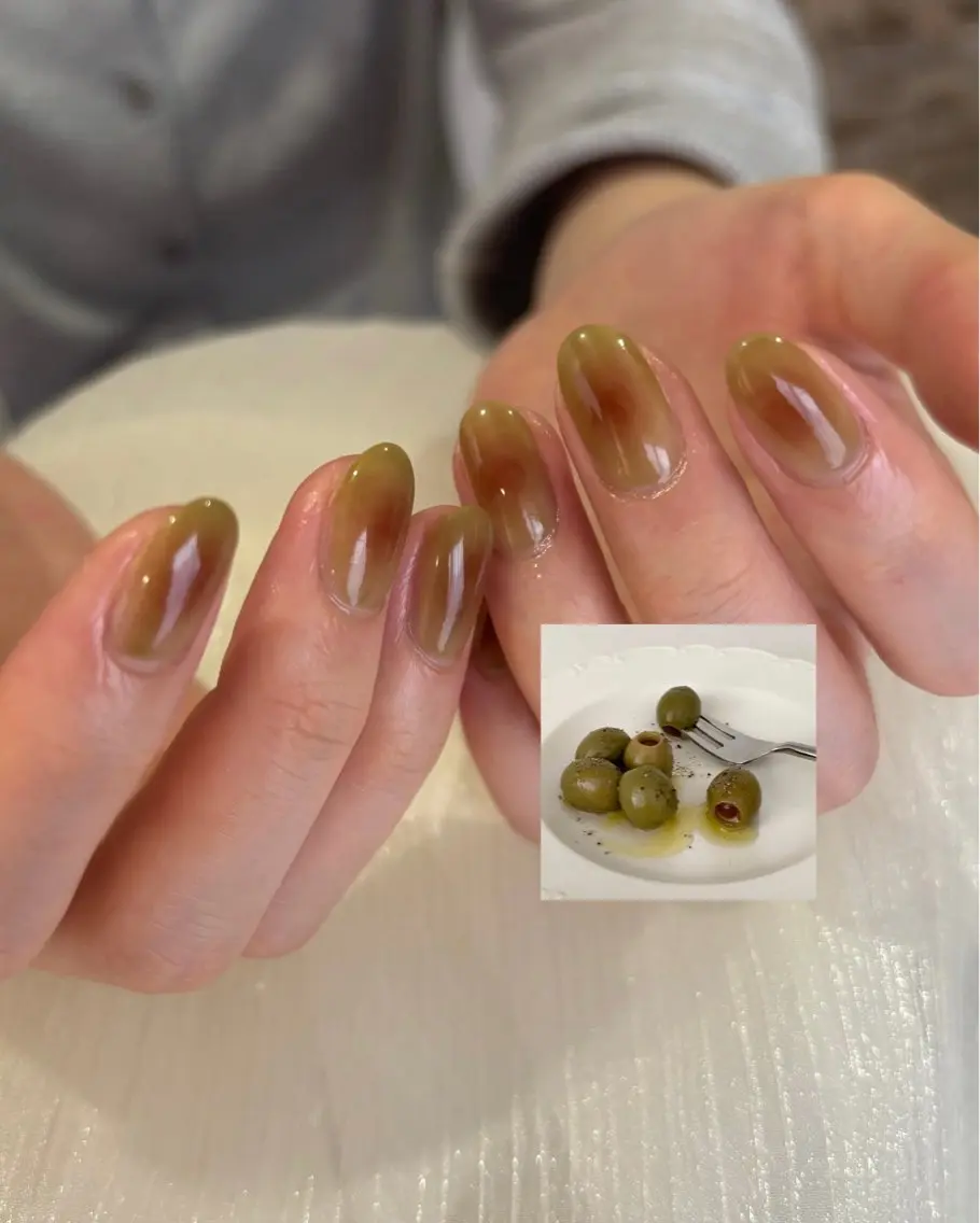 ネイル ハンドネイル NAILARTIST MIKAのネイルデザイン