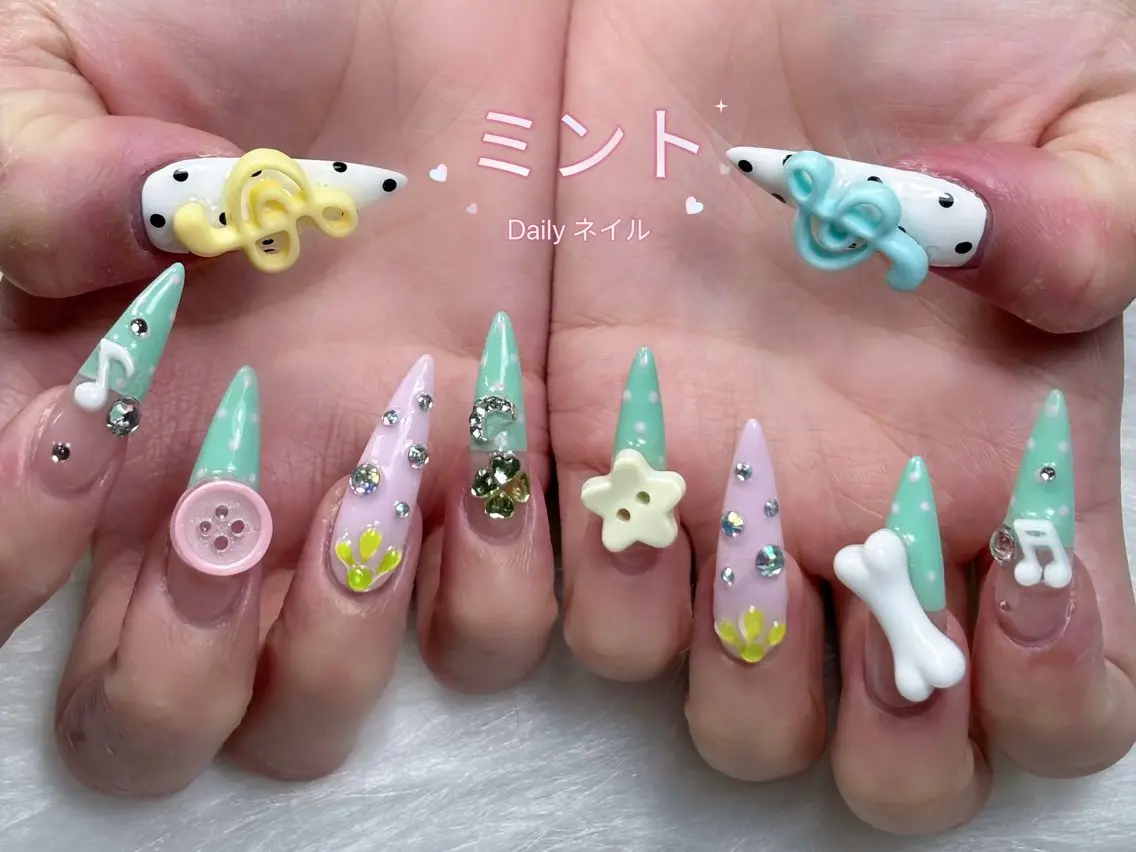 ネイル ジェルネイル キラキラネイル ロングネイル マグネットネイル 持ち込み ハンドネイル Sully Nail  Labのネイルデザイン