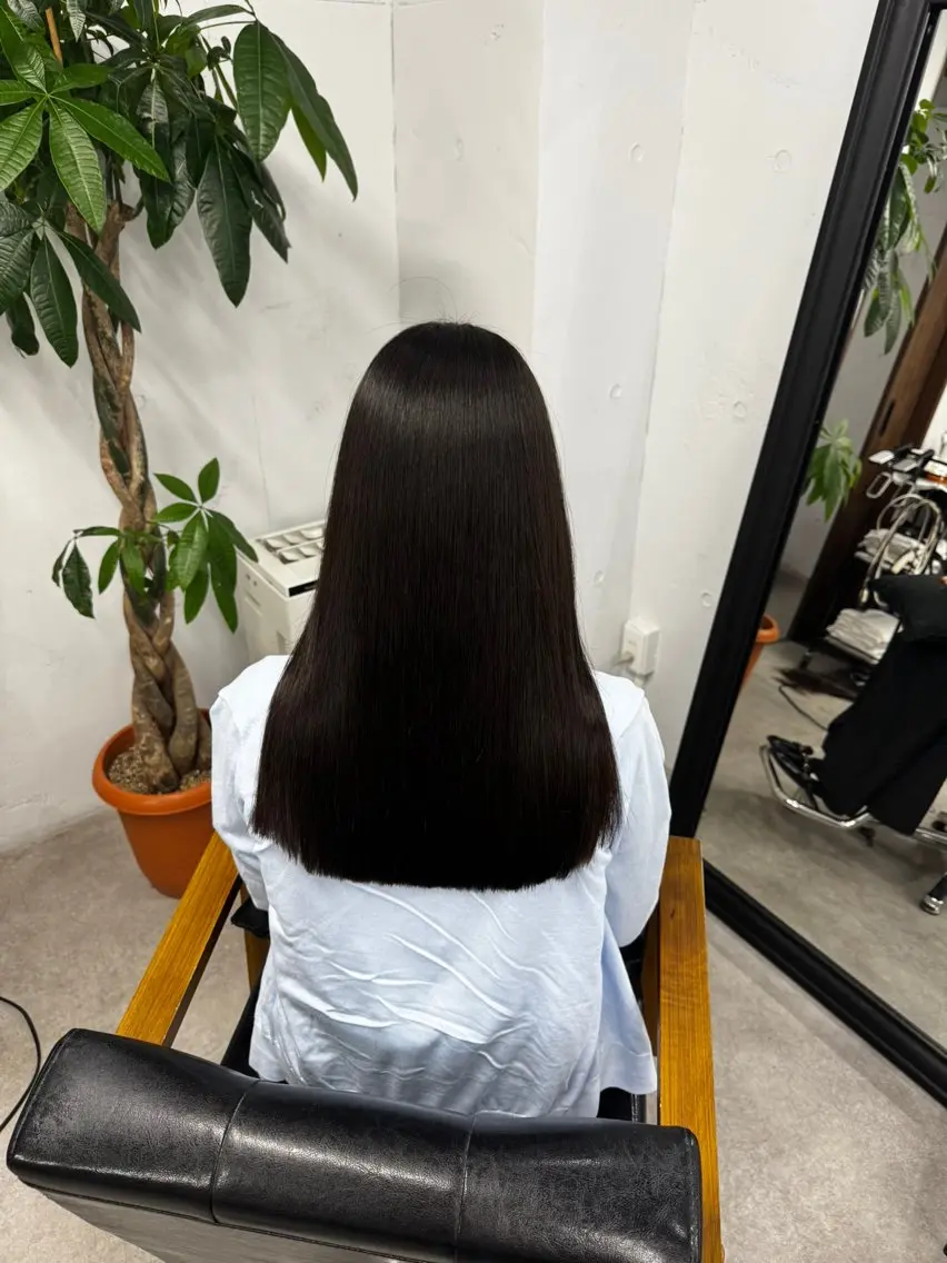 セミロング くせ毛 縮毛矯正 カット ヘアカラー 縮毛矯正 奥村 和也のヘアスタイル