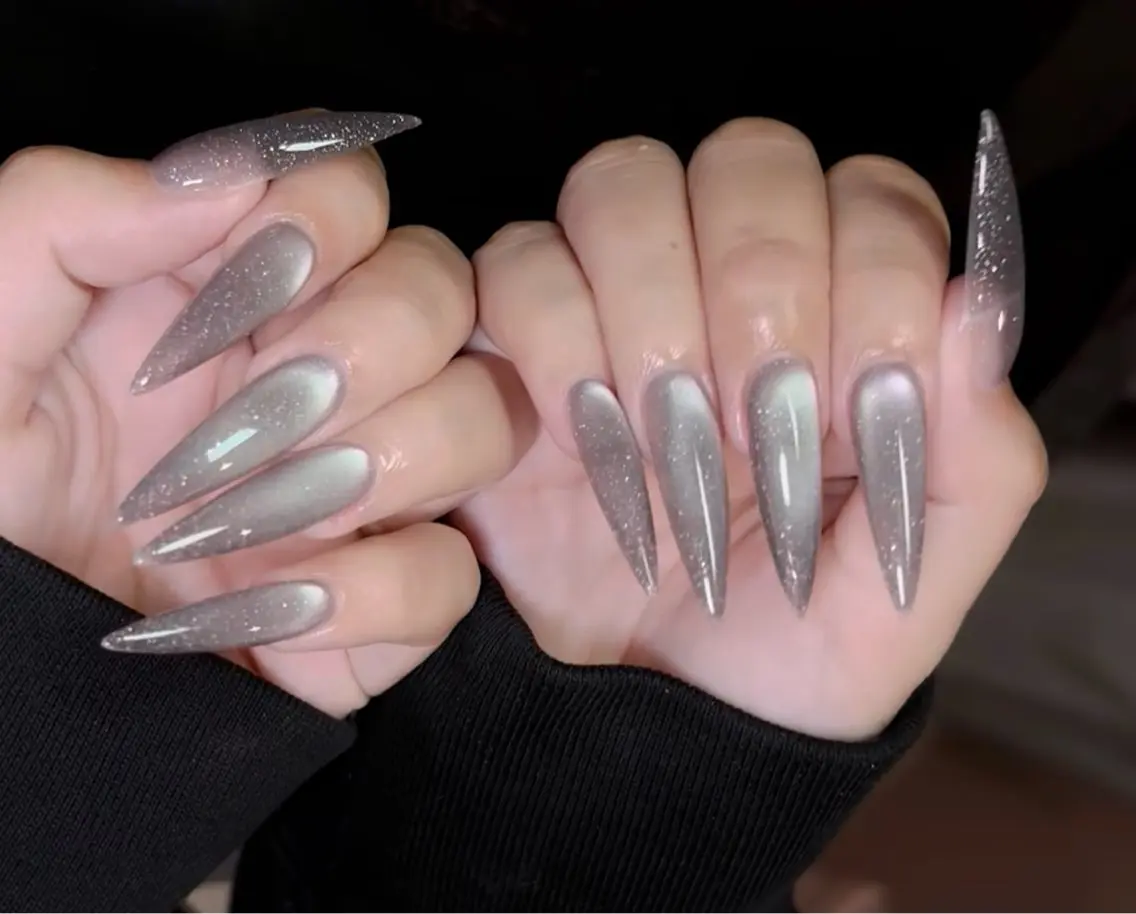 ネイル アートネイル ボルドー フレンチネイル ジェルネイル 氷ネイル・うるうるネイル ハンドネイル Julie NailSalonのネイルデザイン