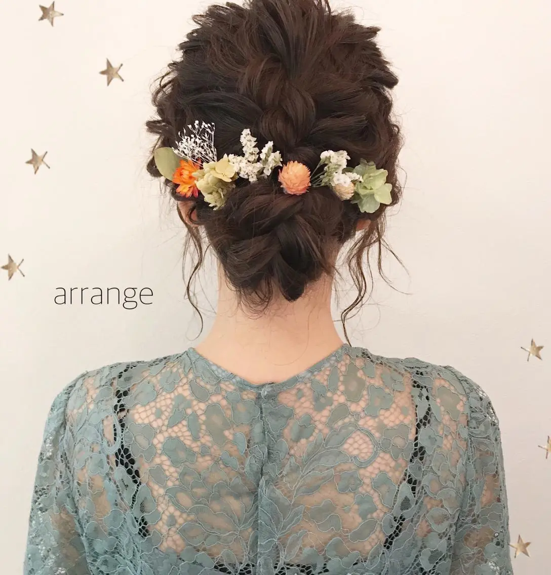 ミディアム ヘアアレンジ 市川 千夏のヘアスタイル