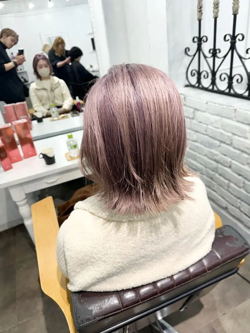 ミディアム カラー バレイヤージュ ミストバング ベージュカラー ブリーチ 抜きっぱなしブロンド 札幌ブリーチカラー/ ダブルカラー/ドイのヘアスタイル