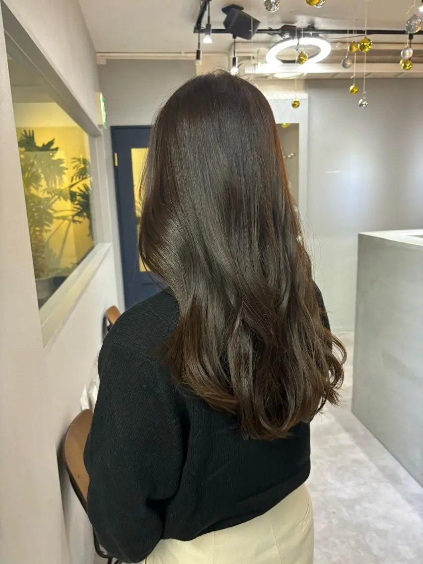 ロング カラー オリーブカラー きよはらちさき🍑 柔らかカラー🌱🫧のヘアスタイル