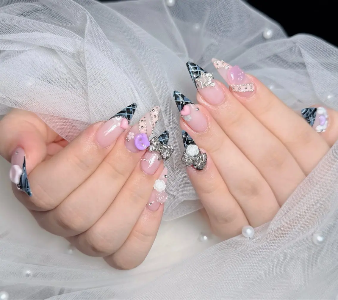ネイル アートネイル フレンチネイル ジェルネイル 韓国ネイル マグネットネイル ハンドネイル Lenie Nail Okuboのネイルデザイン