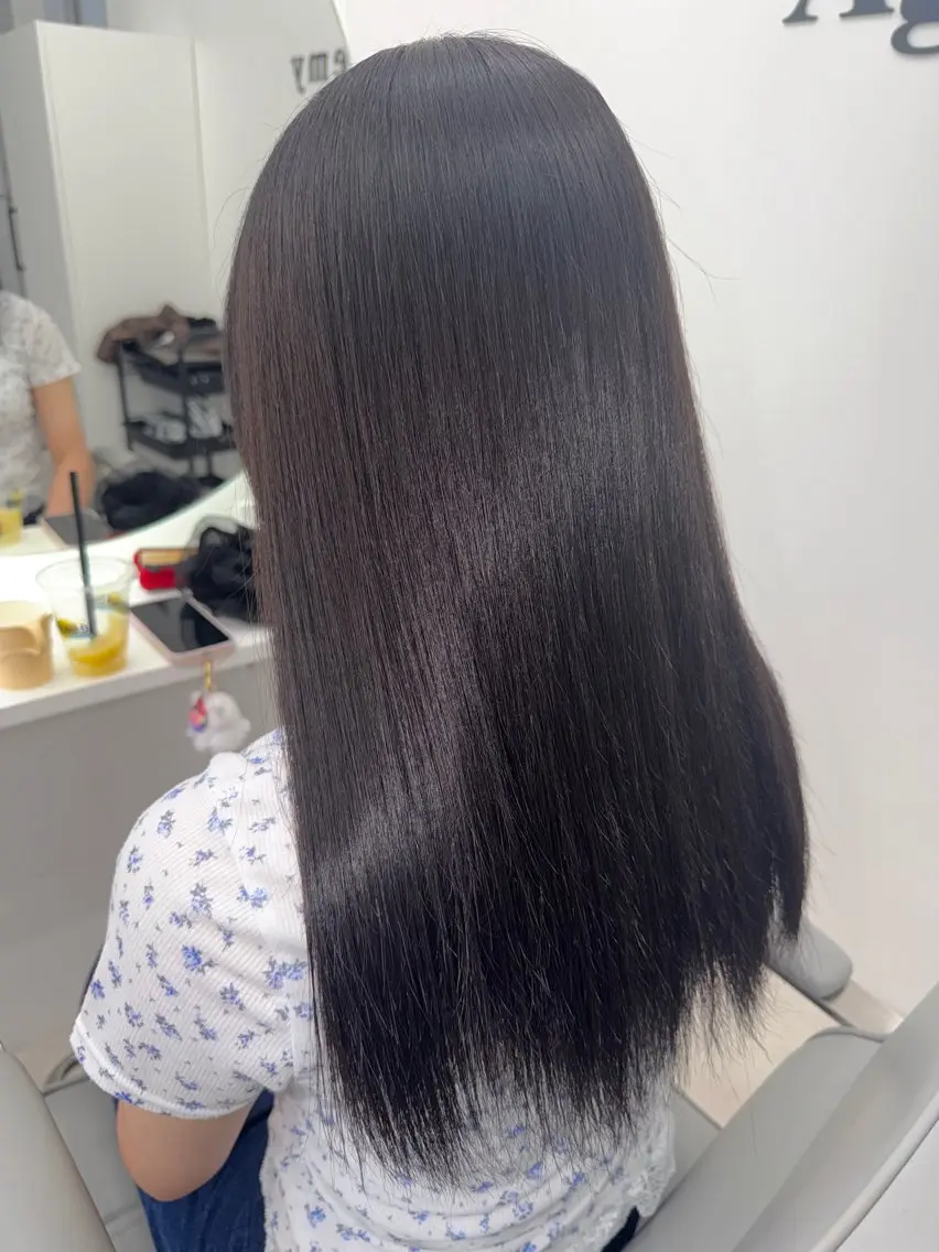 カラー ベージュカラー 透明感カラー グレージュ ヘアカラー 結城 虹心のヘアスタイル