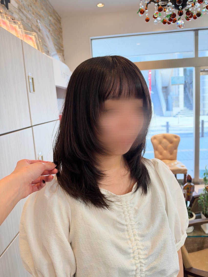 ミディアム 顔まわりレイヤー 顔周りカット レイヤーカット カット hana 🌷´-のヘアスタイル