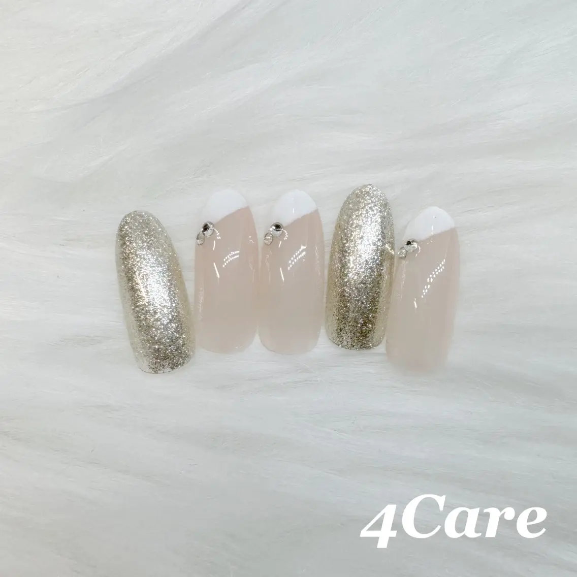 ネイル ハンドネイル 4Care Yのネイルデザイン