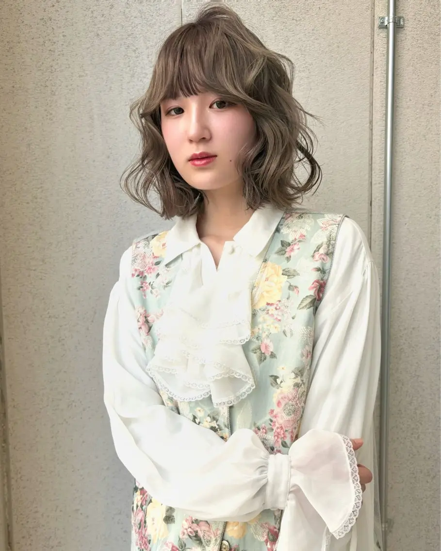 ロング カラー ブリーチ ハイトーンカラー ヘアカラー mizuki/ピンク ベージュ.レイヤーのヘアスタイル