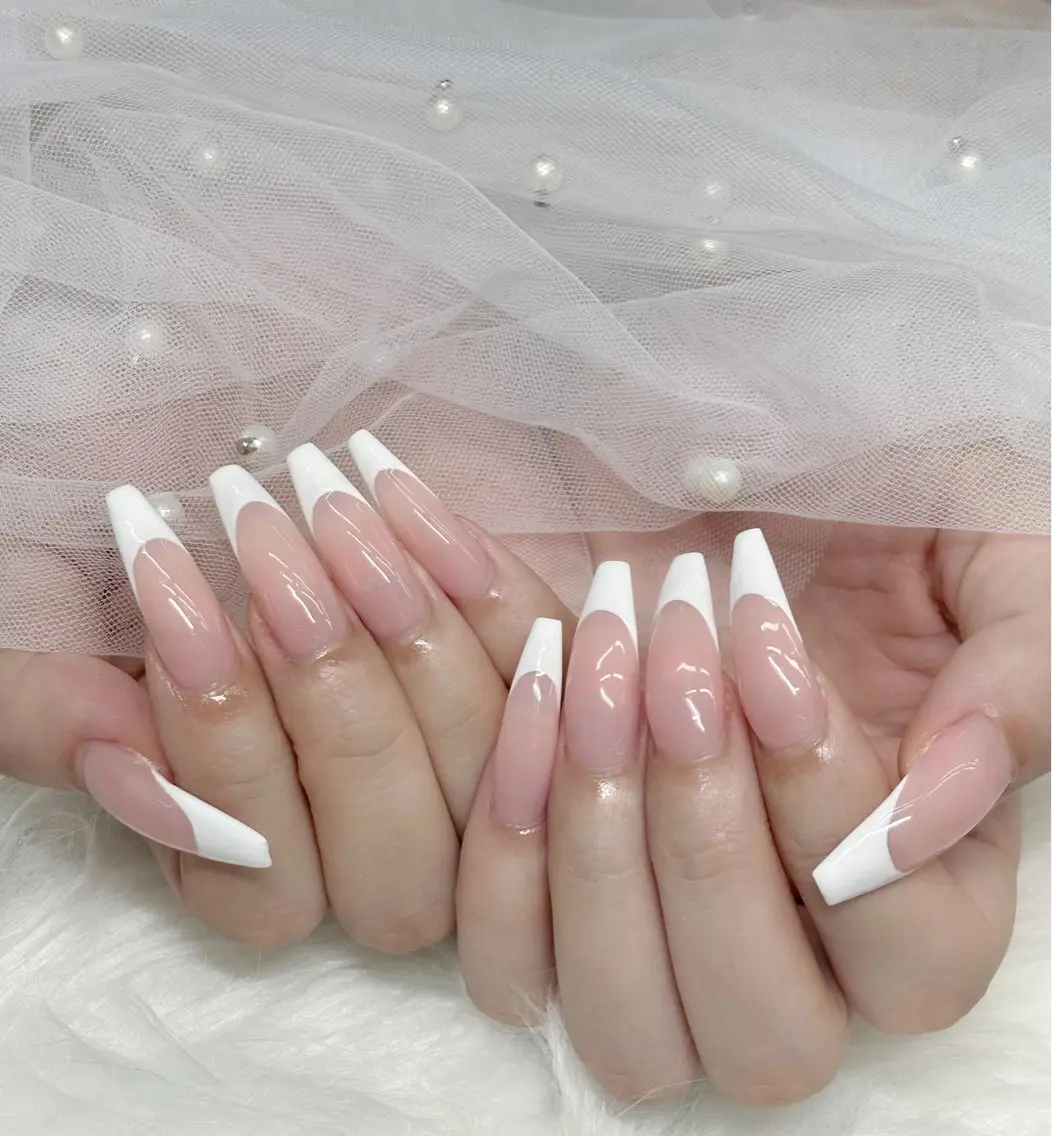 ネイル 韓国ネイル マグネットネイル 持ち込み ハンドネイル Mimi Nail_Royalのネイルデザイン