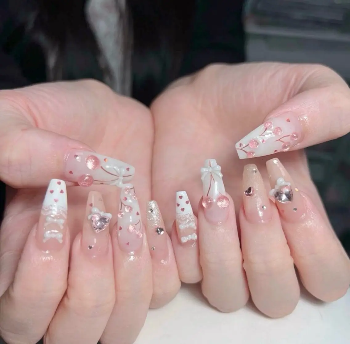 ネイル アートネイル ボルドー フレンチネイル ジェルネイル 氷ネイル・うるうるネイル ハンドネイル Julie Nail Rinのネイルデザイン