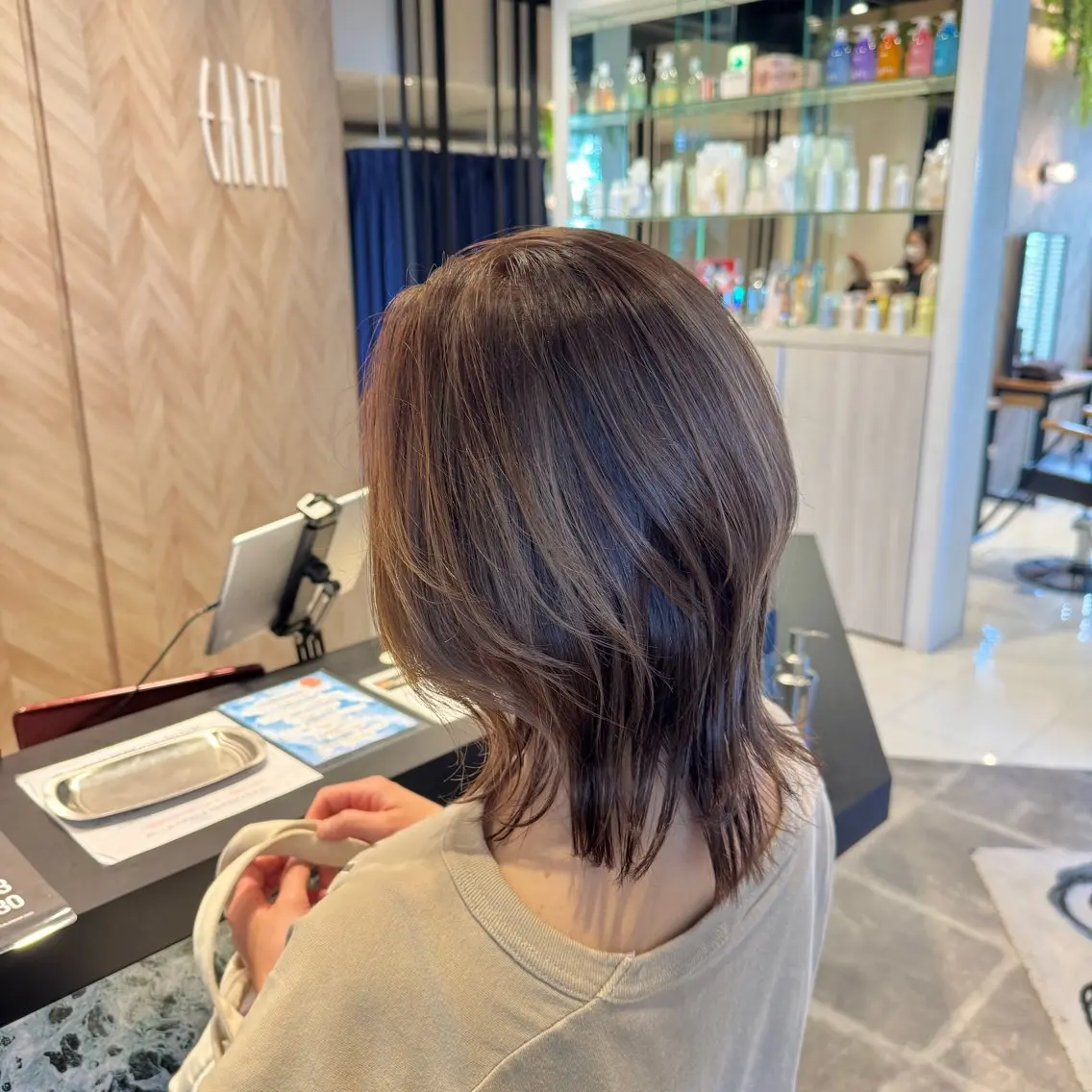 カラー ブラウンカラー ハイライトカラー ヘアカラー トリートメント 伊藤 深月のヘアスタイル