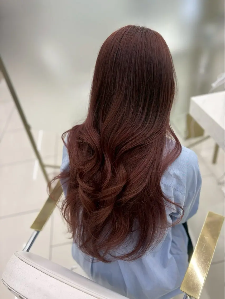 ロング カラー 喜屋武 緒実のヘアスタイル
