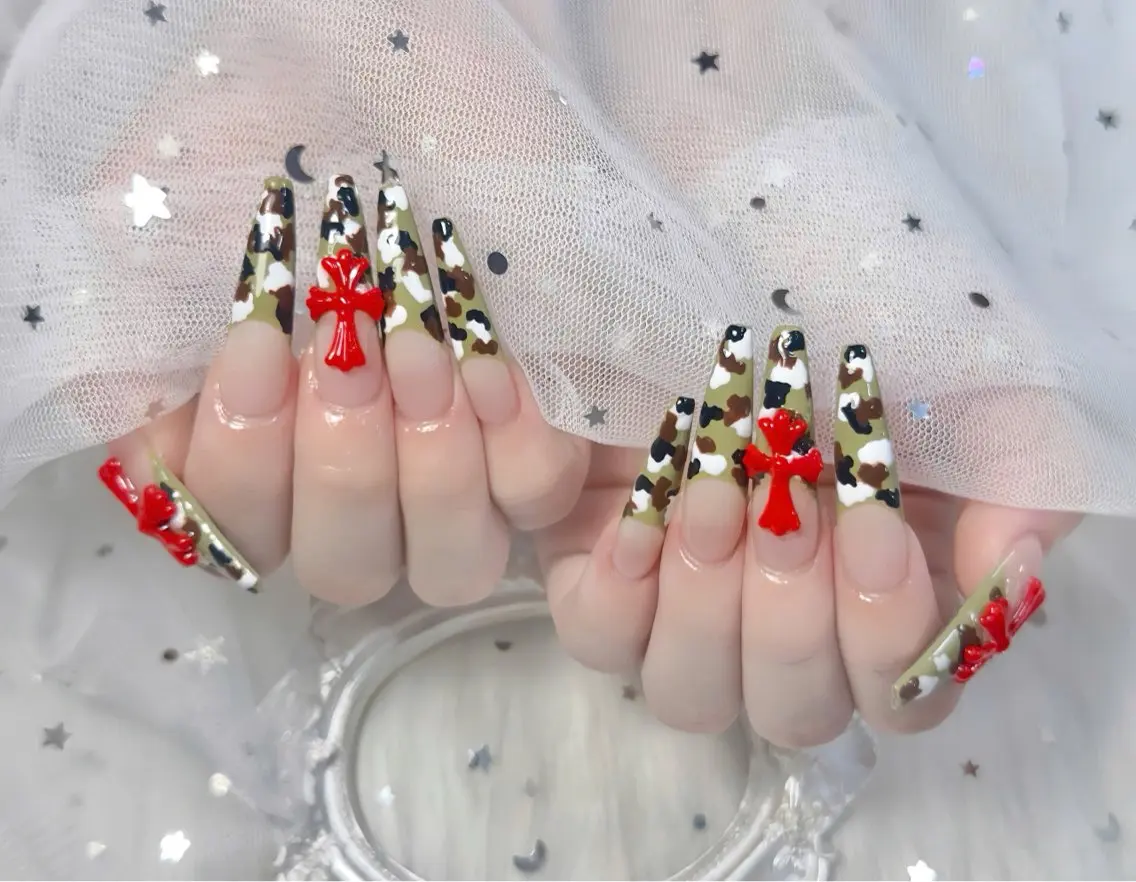 ネイル チークネイル 長さ出し フレンチネイル ジェルネイル グラデーション ハンドネイル THANHTHANH NAILのネイルデザイン