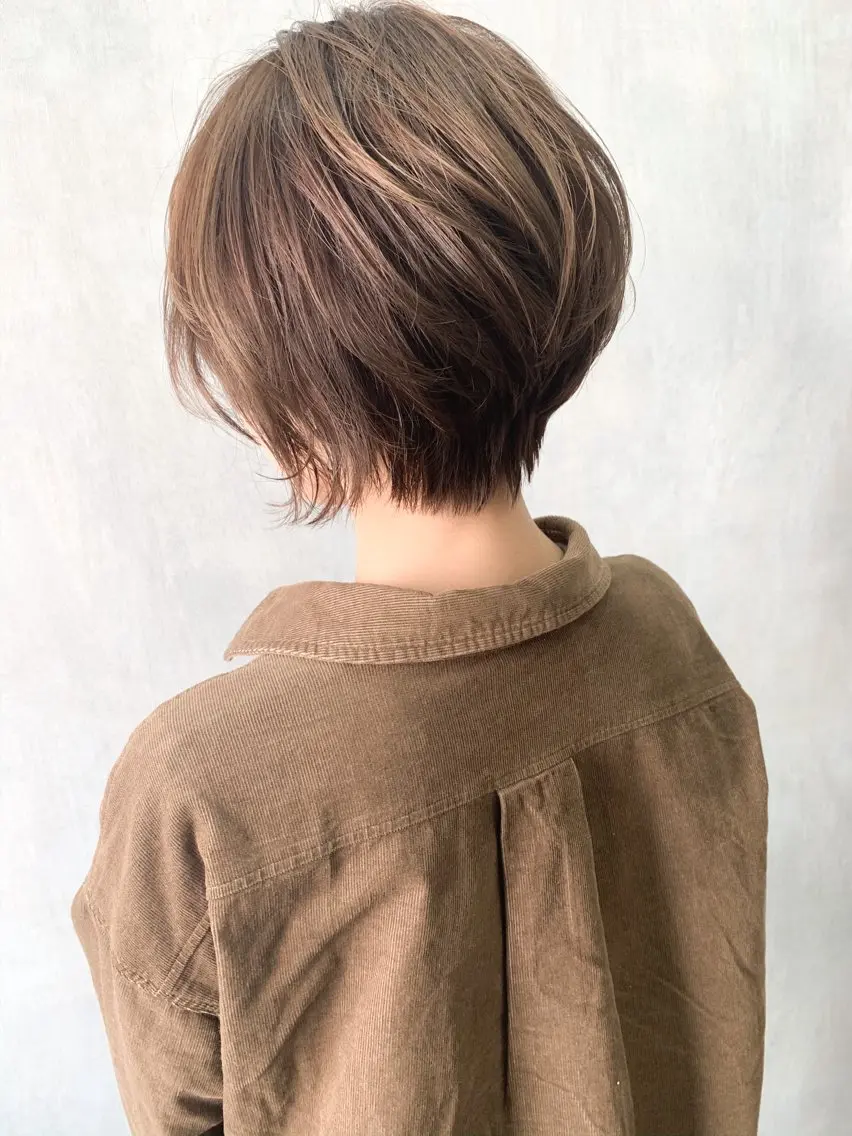 ショート 須賀 知穂のヘアスタイル