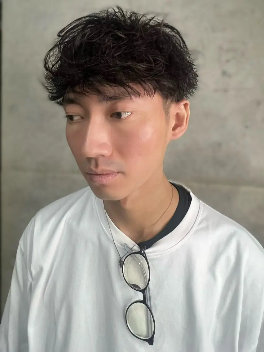 カラー メンズ ARUE RYOFUのヘアスタイル