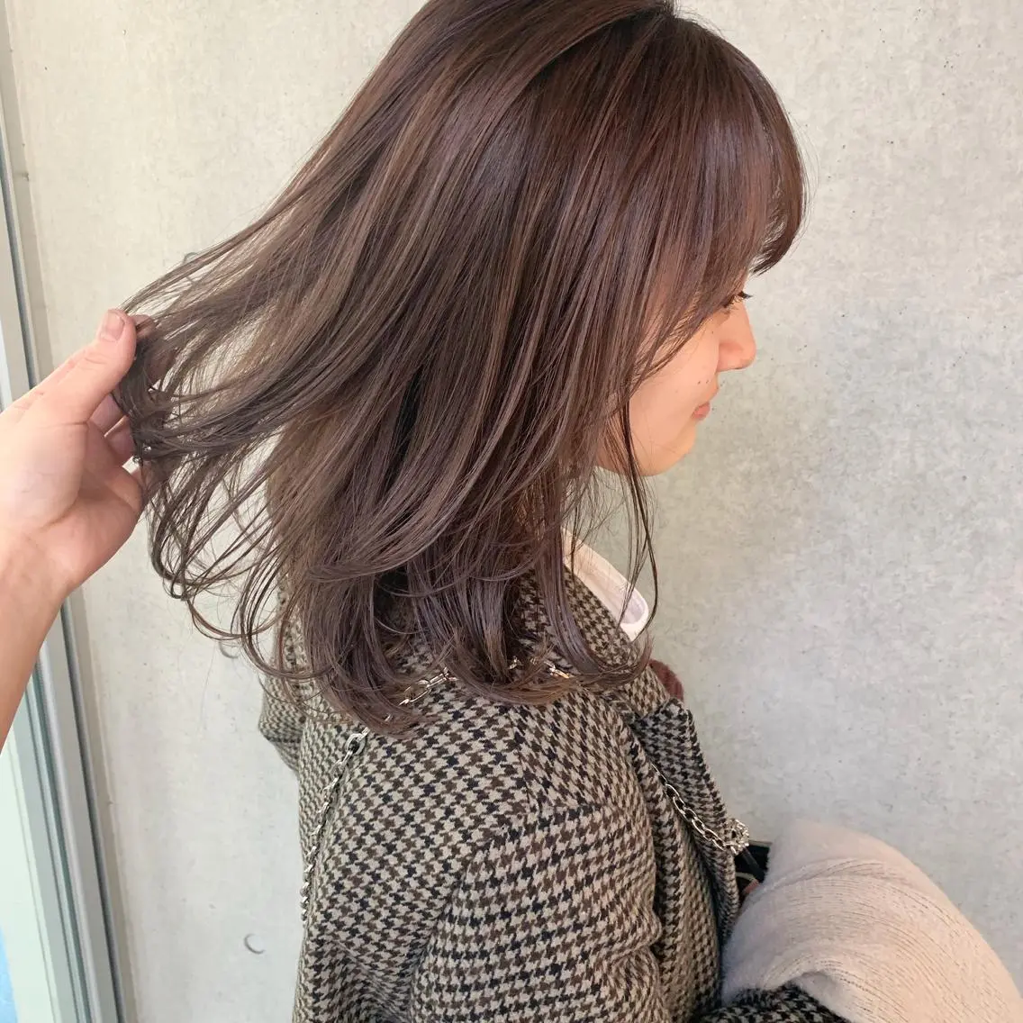 セミロング ラベンダーベージュ 岩田菜央 《武蔵小杉》のヘアスタイル