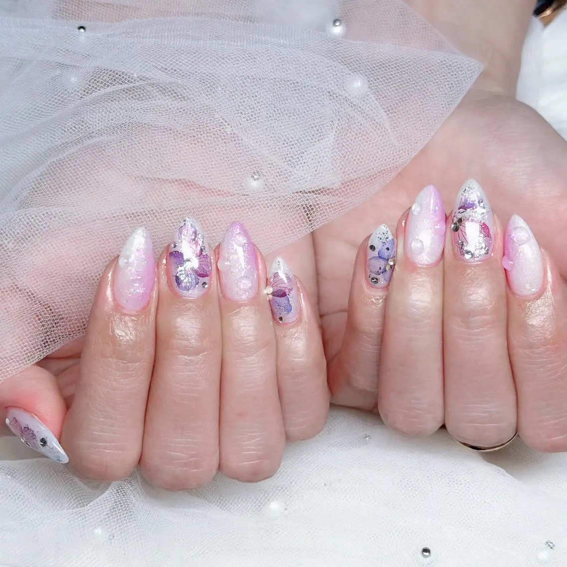ネイル ハンドネイル &ME Mikoのネイルデザイン