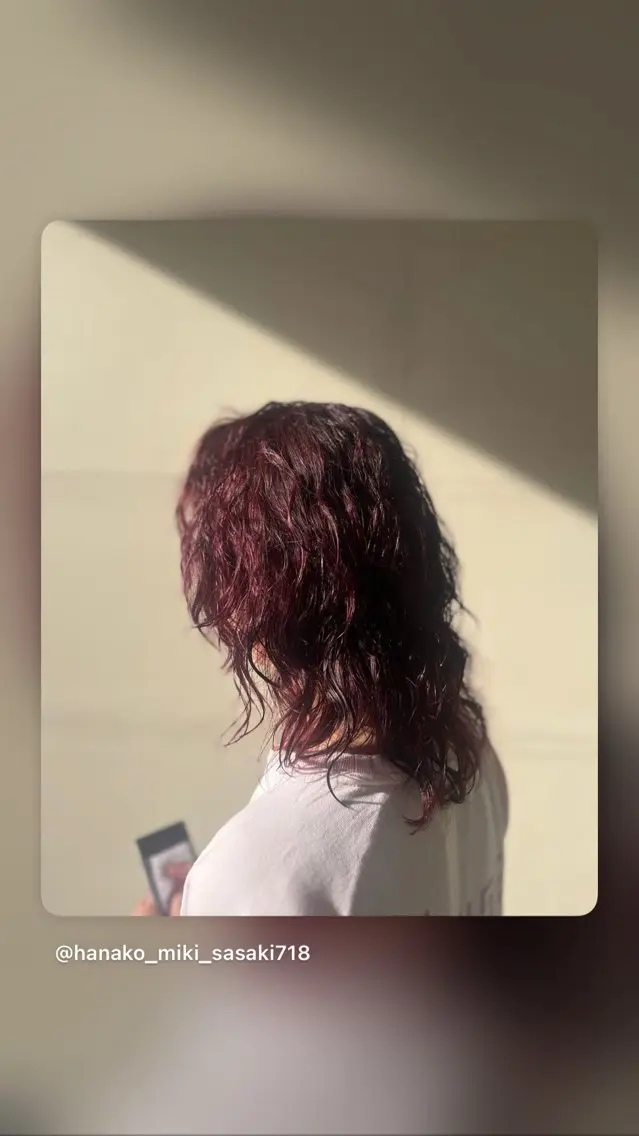 ミディアム カラー パーマ 佐々木 美希のヘアスタイル
