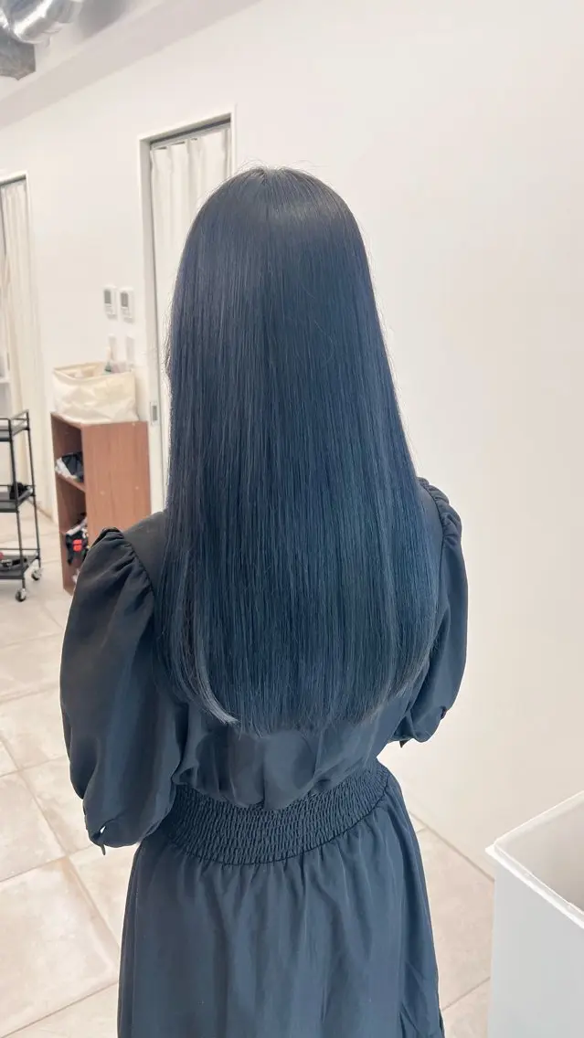 ロング カラー カット ヘアカラー トリートメント 赤みゼロ/透明感 カラー🌿KANTAのヘアスタイル