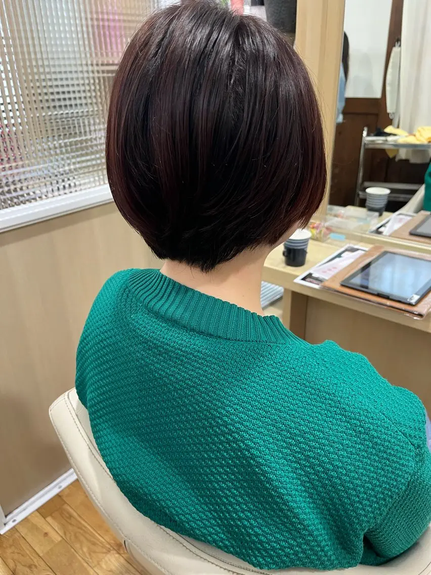 ショート カラー 鈴木 結のヘアスタイル