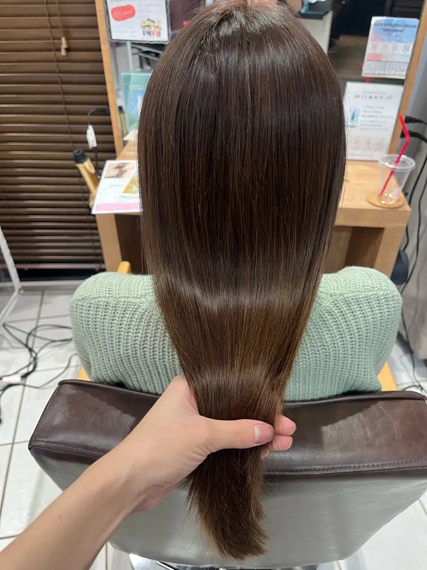 ロング 吉田 美優のヘアスタイル