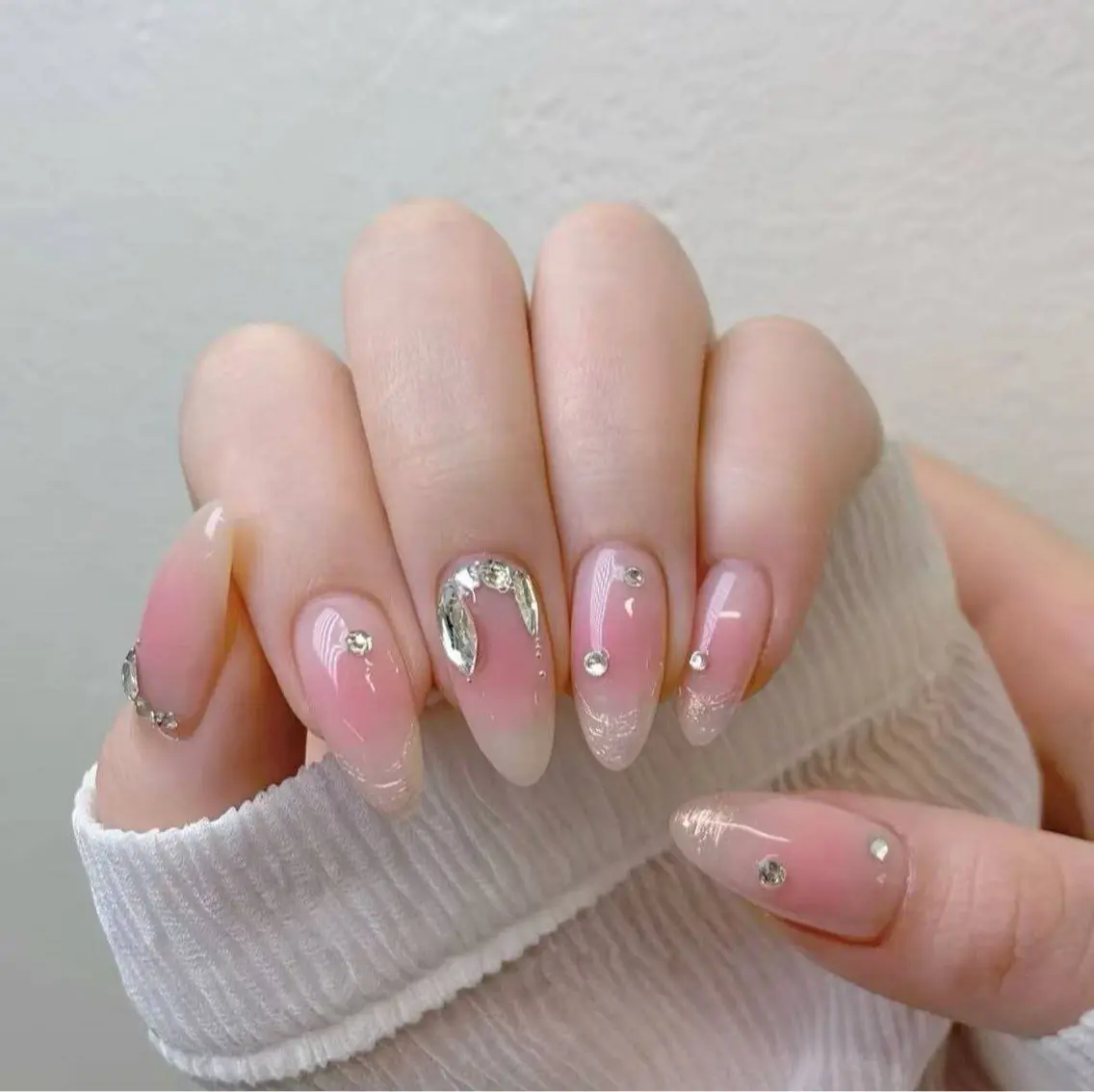 ネイル フラワーネイル フレンチネイル ジェルネイル ガラスフレンチ ハート ハンドネイル BabyYouMi nailのネイルデザイン