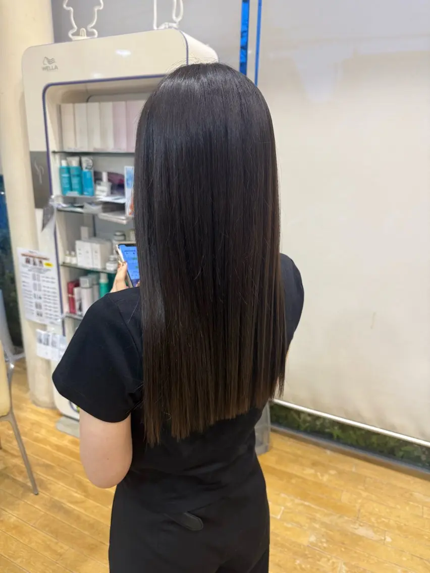 ロング カラー 山本 瑠華のヘアスタイル
