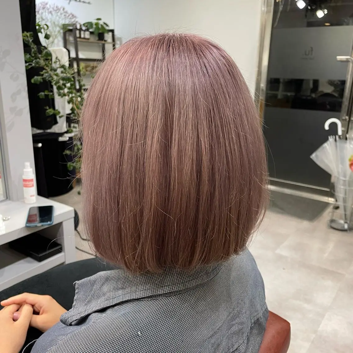 ミディアム カラー ベージュカラー ブリーチ ピンクカラー ピンクベージュ monami 山本華菜のヘアスタイル