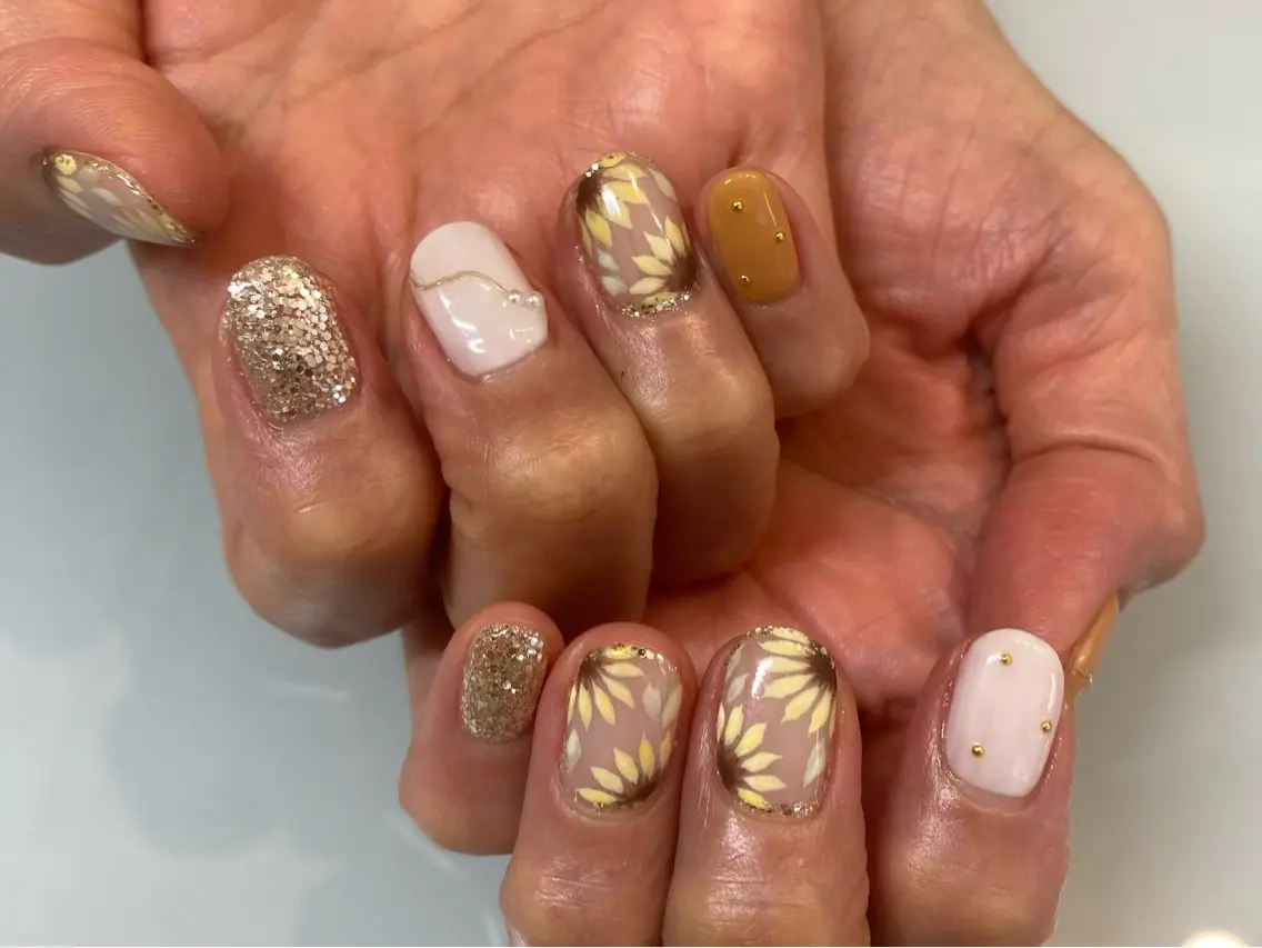 ネイル ハンドネイル Nailist Yasucoのネイルデザイン