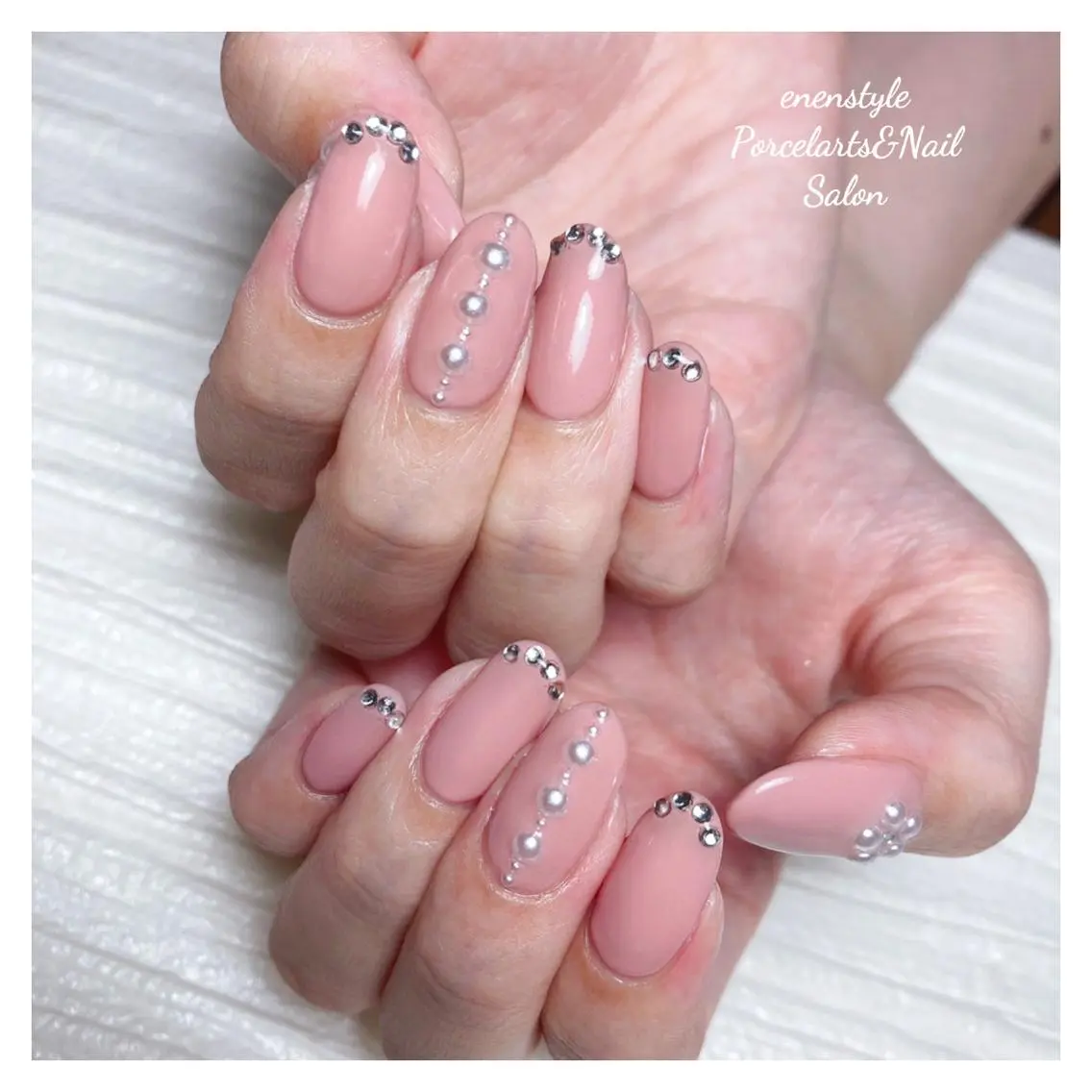 ミディアム ネイル 🐾enen style 🐾のネイルデザイン