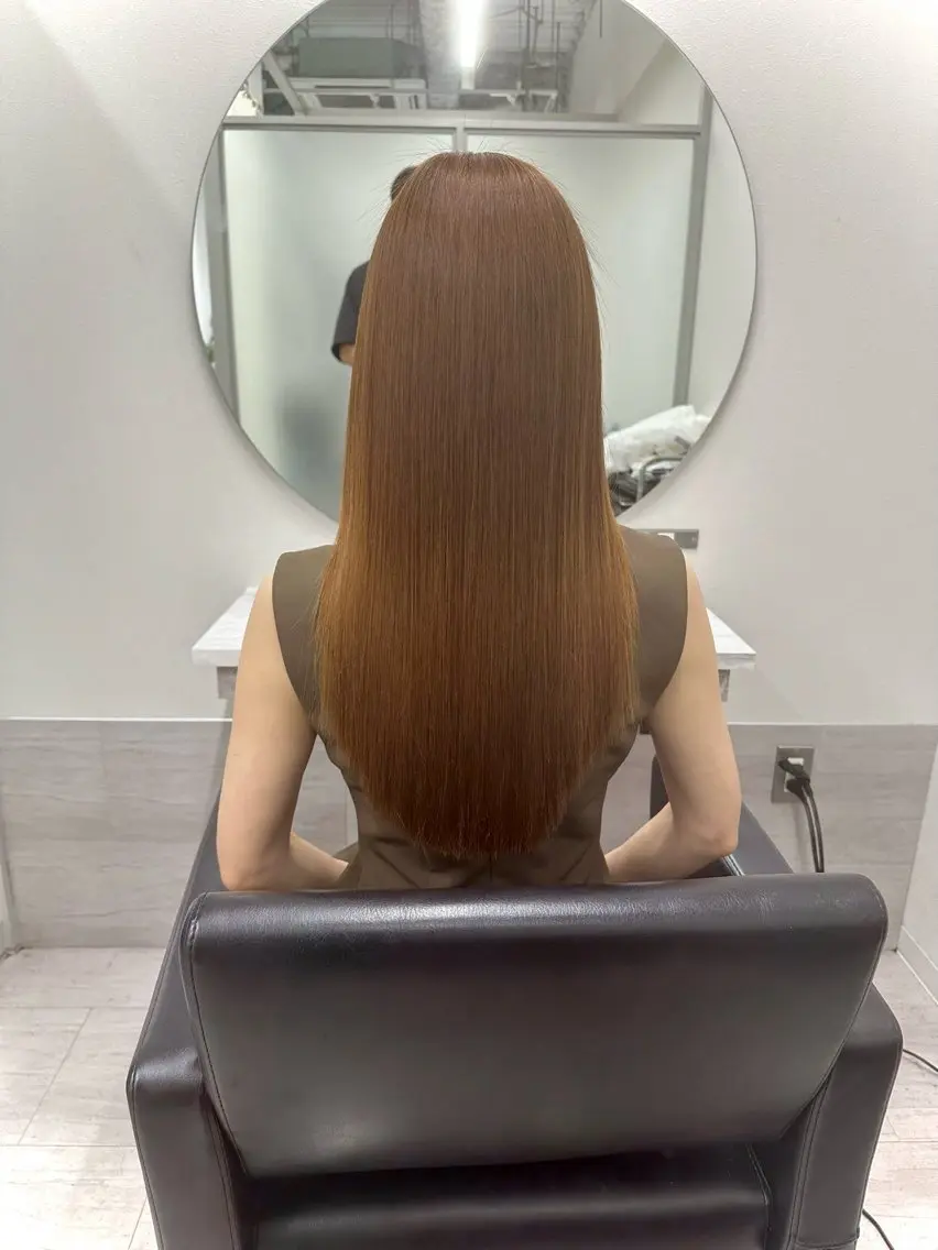 セミロング カット 縮毛矯正 JYO 髪質改善専門家のヘアスタイル