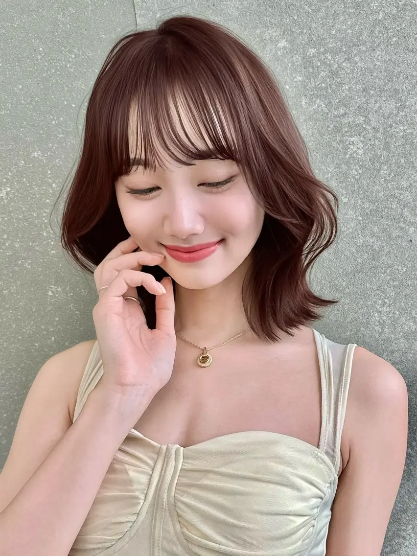 ミディアム 顔周りカット レイヤーカット 縮毛矯正 カット ヘアカラー トリートメント 本田 奈穂美のヘアスタイル