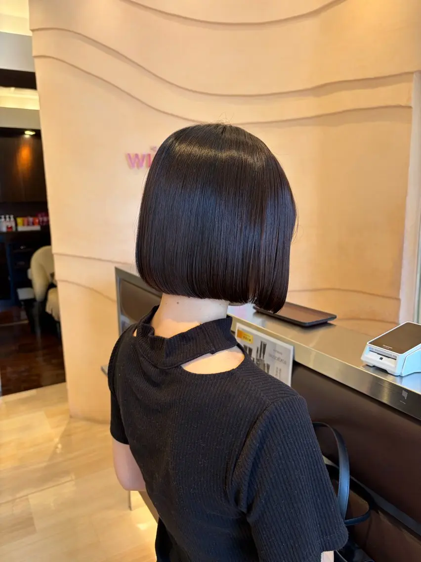 ミディアム ボブ カット 神山 海里のヘアスタイル