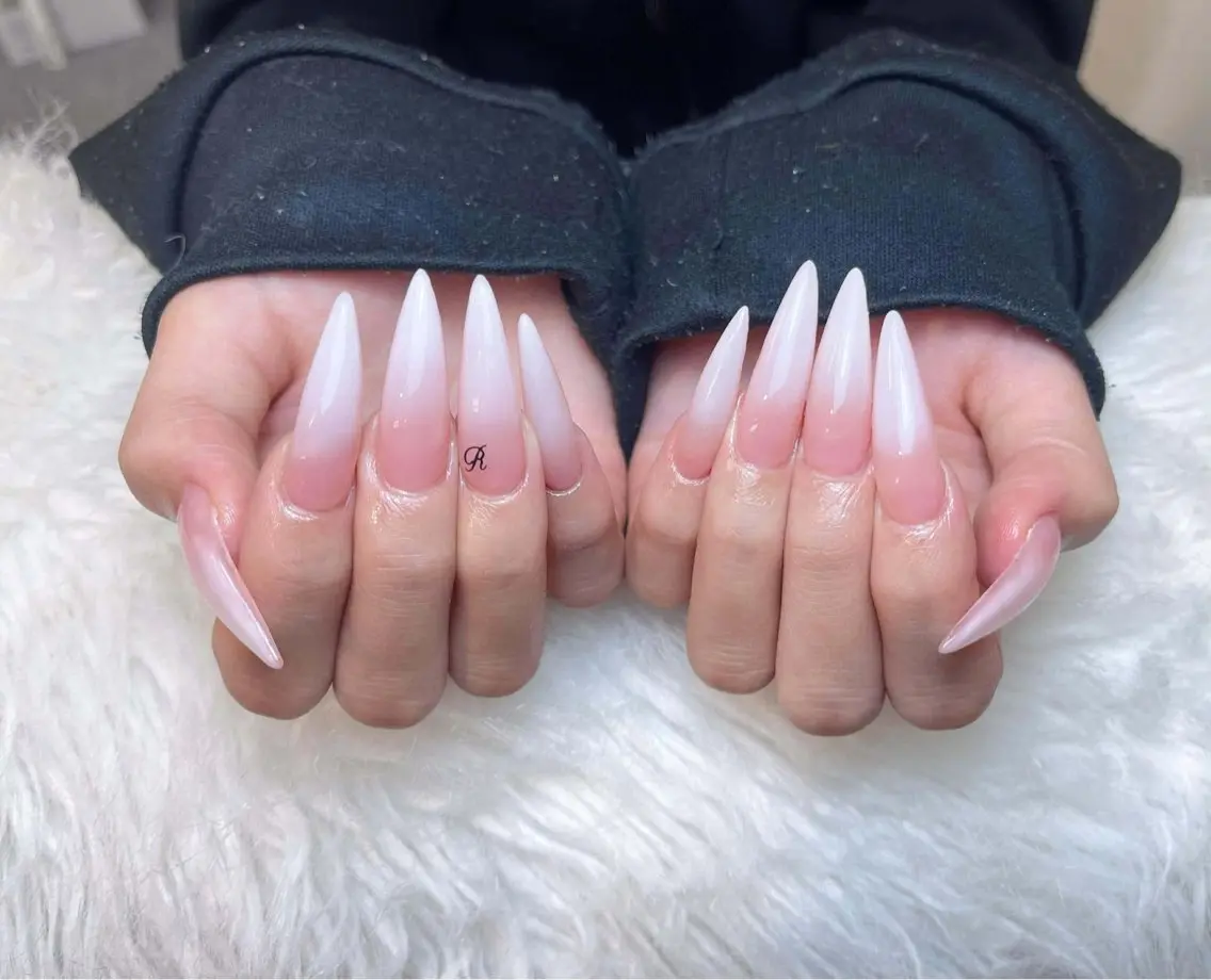 ネイル アートネイル ジェルネイル ニュアンスネイル オフィスネイル シンプルネイル ハンドネイル Nie Nail Shinokuboのネイルデザイン