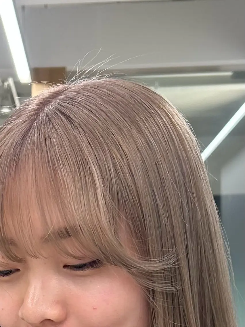 カラー lomalia moekaのヘアスタイル