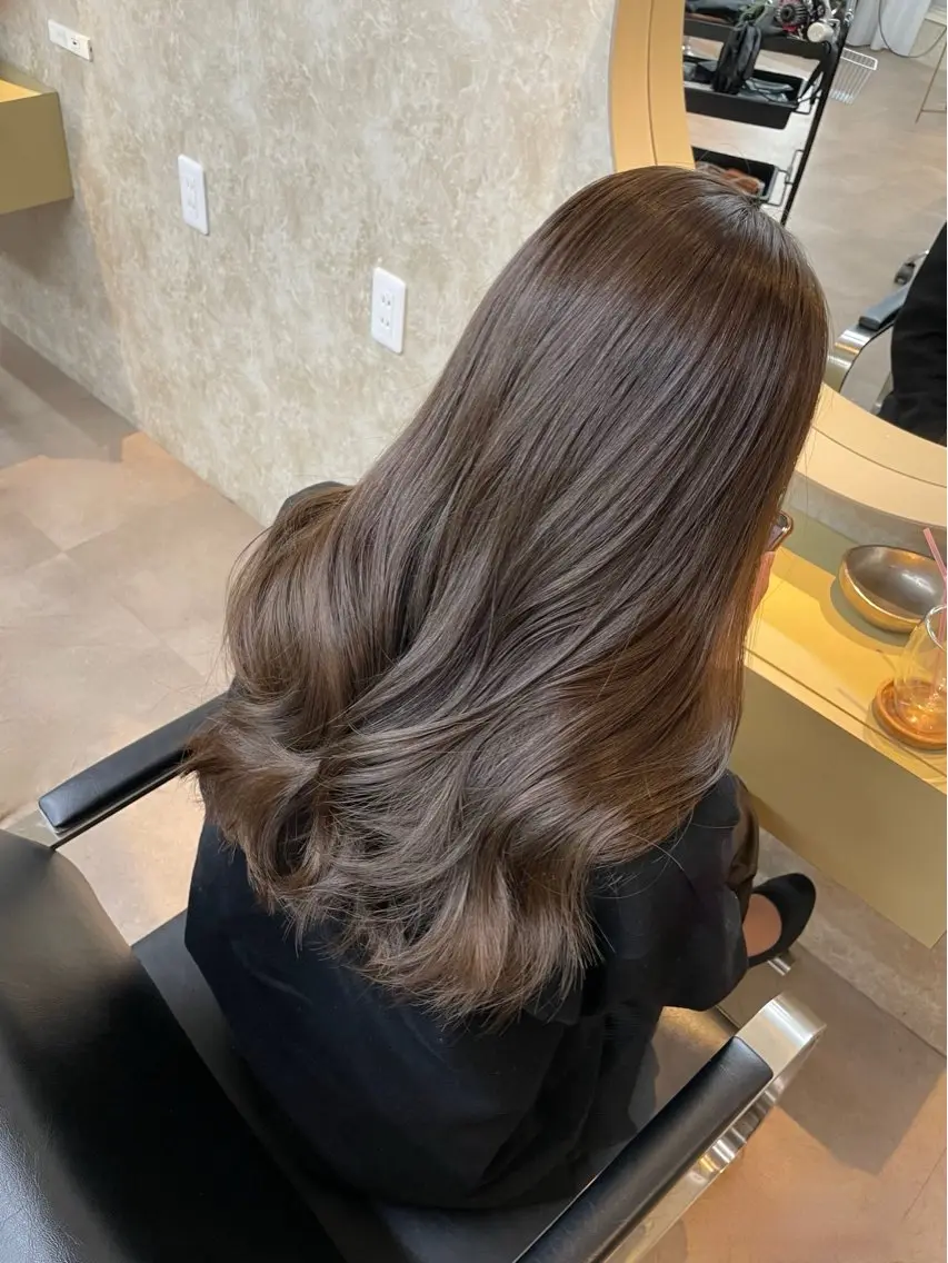 ロング カラー ヘアカラー トリートメント MISATO THIRD SHOPのヘアスタイル