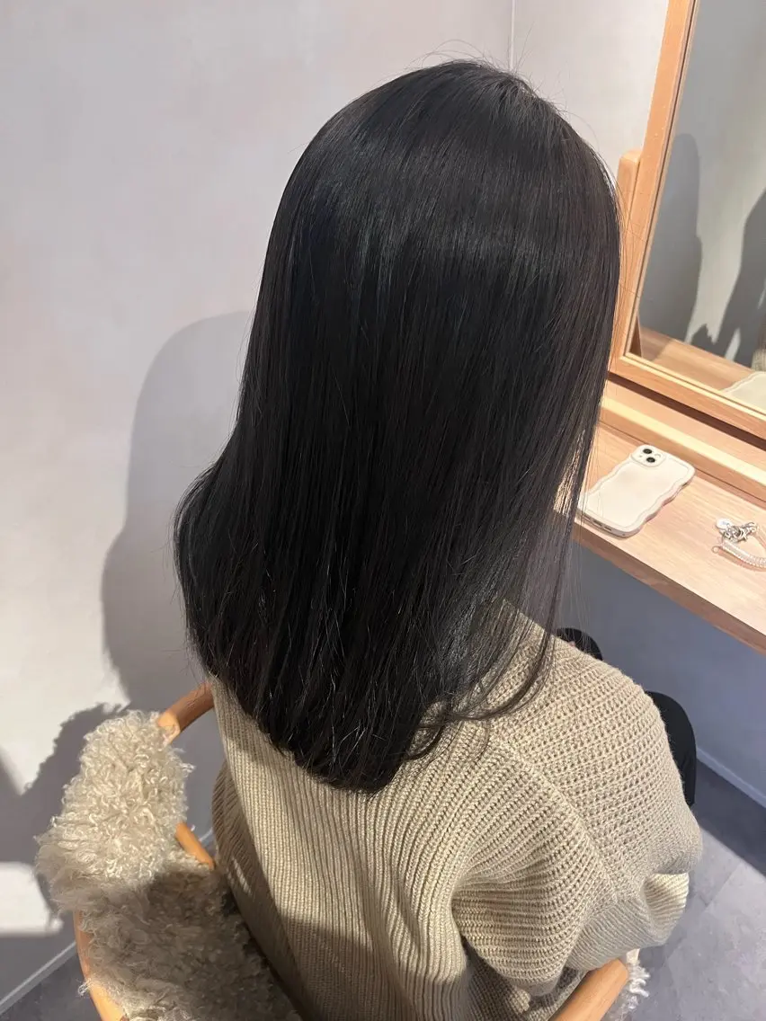 セミロング カット ヘアカラー AVANCE. 古川楓のヘアスタイル