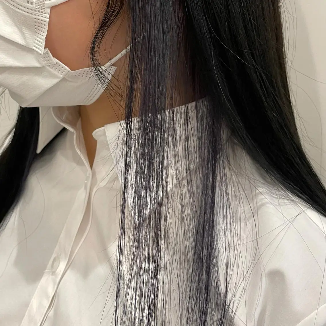 カラー バイオレットカラー 中根 麻友香のヘアスタイル
