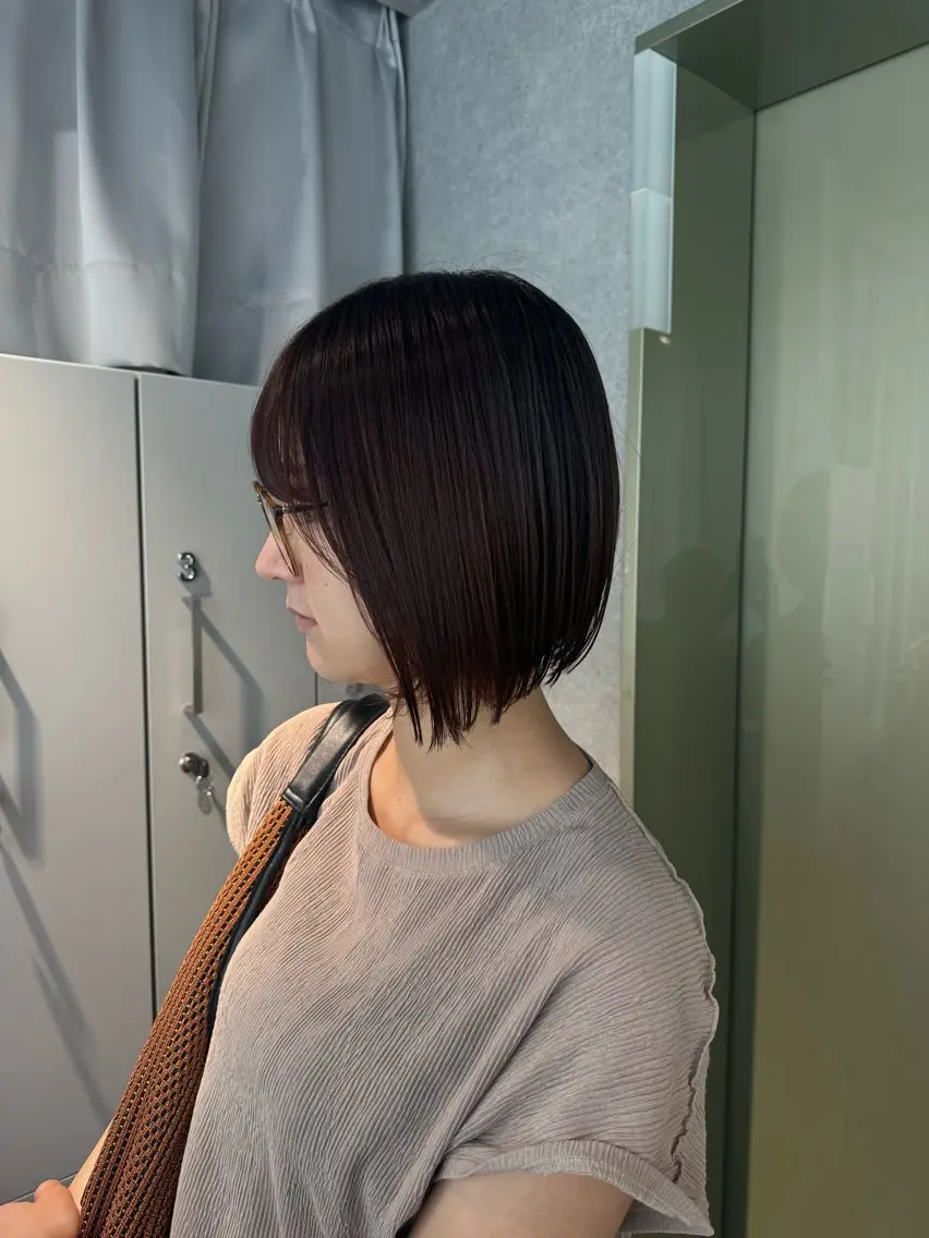 カラー Ami/艶カラー/ レイヤー/ハイトーンのヘアスタイル